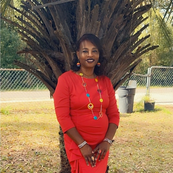 Meet your Posher, Rosalind - Picture 4 of 6